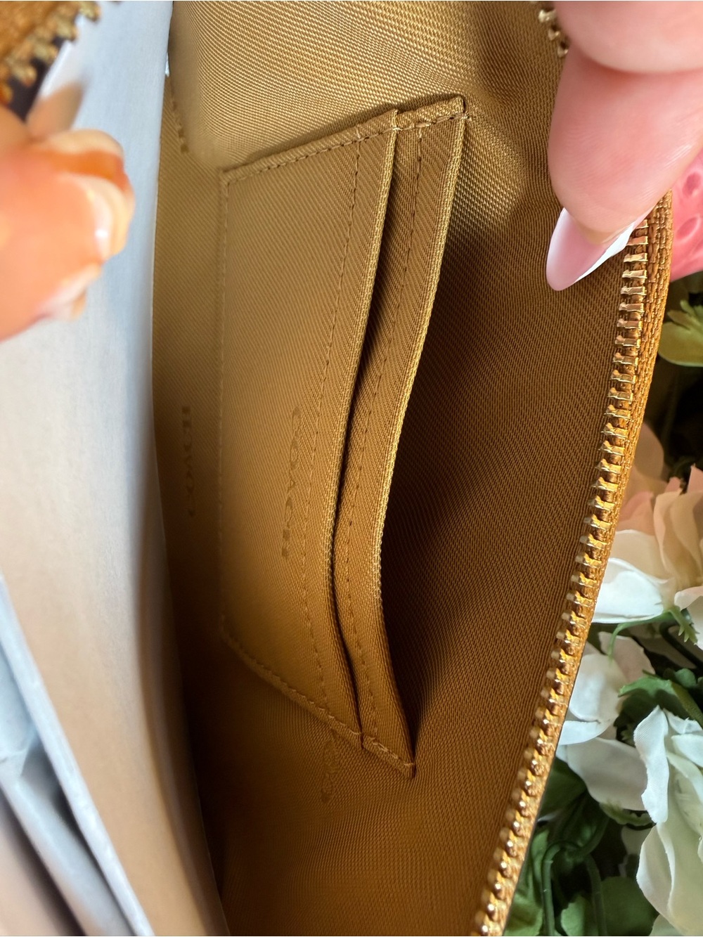 Coach Pebbled Leather Wristlet in Tan with Gold 'C' - Picture 4 of 6